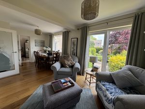 READING AREA TO DINING ROOM- click for photo gallery